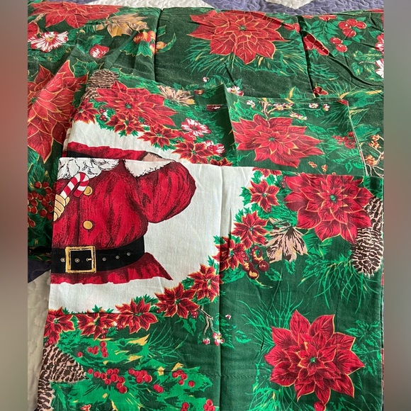 Vintage Queen size Christmas comforter set - Picture 5 of 10